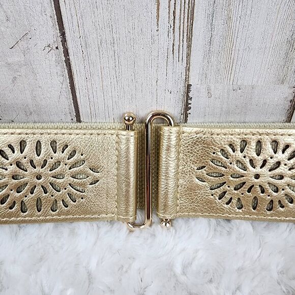Kohl's Gold Tooled Wide Stretch Belt Size S/M - Picture 2 of 9